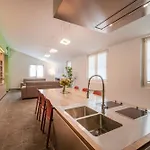 Apartment Joivy Charming 3-bed Retreat Portofino