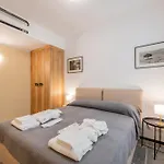 Apartment Joivy Charming 3-bed Retreat