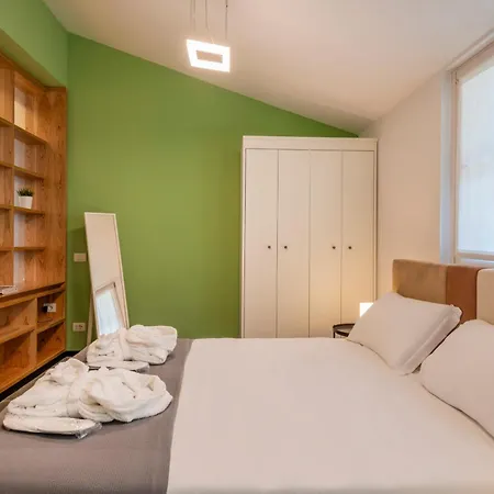 Joivy Charming 3-bed Retreat Portofino