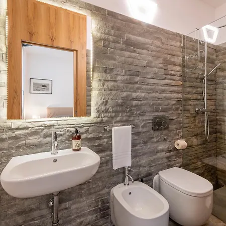 Joivy Charming 3-bed Retreat Apartament *