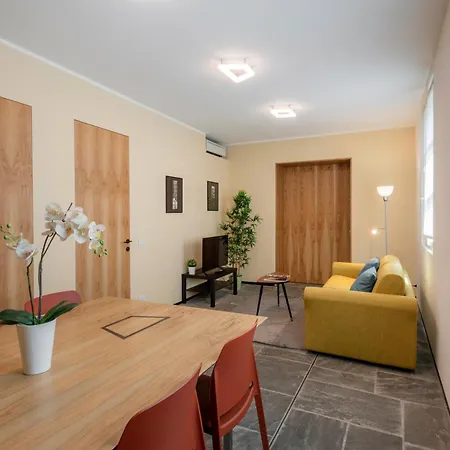 Joivy Charming 3-bed Retreat