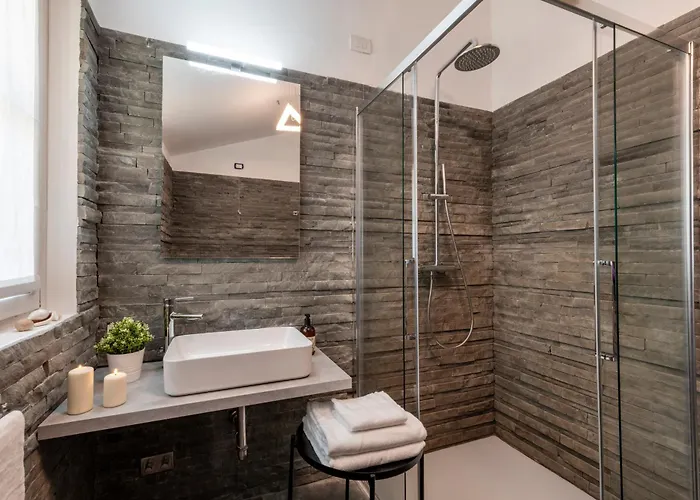 Joivy Charming 3-bed Retreat